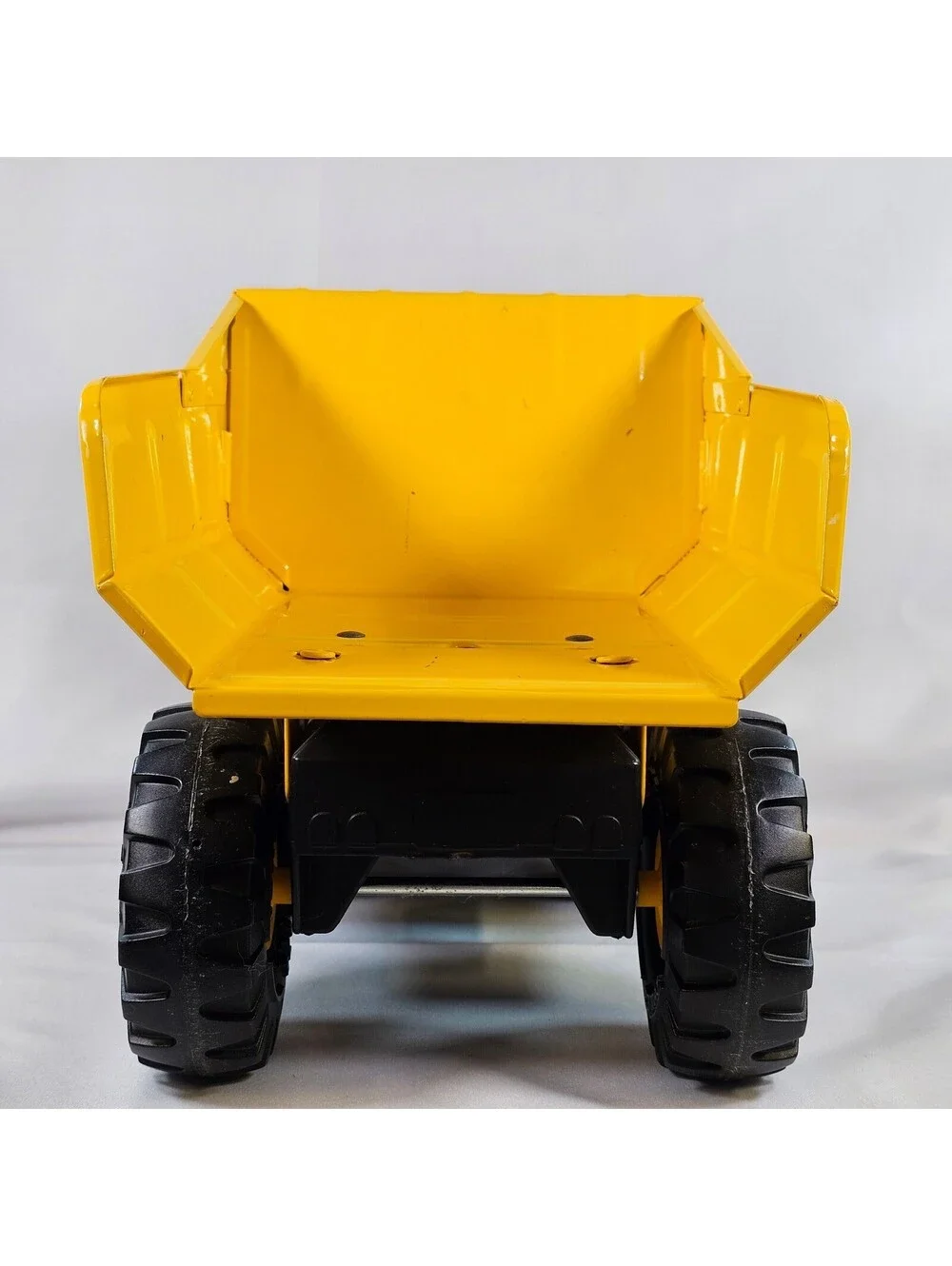 Tonka 354 Mighty Dump Truck Yellow Steel Bed Construction Toy Vehicle 17 Inch
